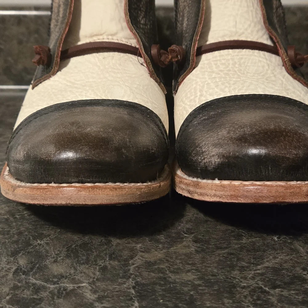 Men's Black and White Leather Shoes - Picture 2 of 9